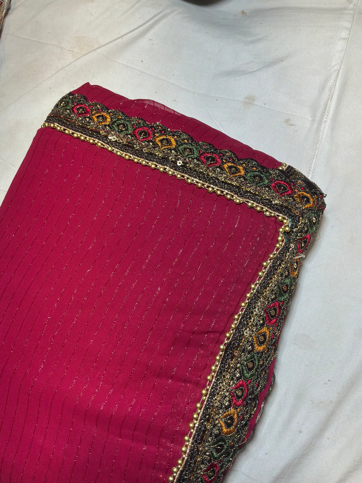 Elegant gleeter saree